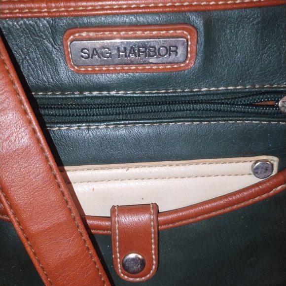 Sag Harbor Vintage Shoulder Bag - Picture 2 of 4
